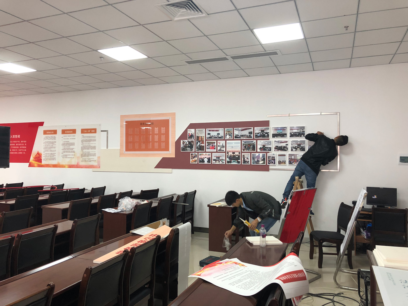人社局文化建設(shè)_人社局黨建工作文化墻方案設(shè)計效果圖_人力資源和社會保障局樓道、辦事大廳、文化長廊黨建廉政文化氛圍營造